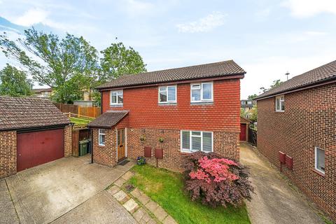 4 bedroom detached house for sale, Broke Court, Guildford, GU4