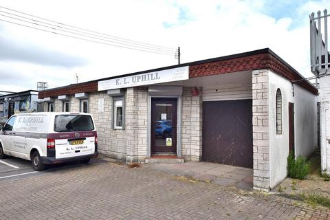 Office to rent, Station Road, New Milton, Hampshire. BH25 6JX