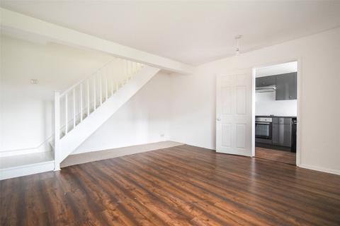 24 Ravenscroft, Hook, RG27 9NN