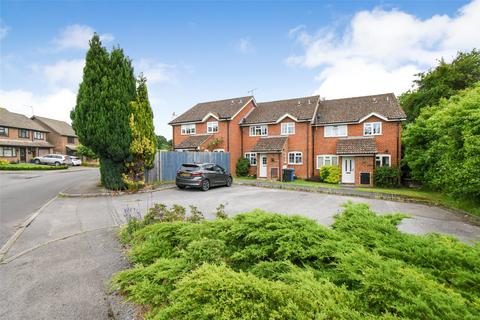 24 Ravenscroft, Hook, RG27 9NN