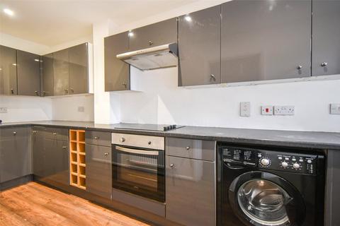 24 Ravenscroft, Hook, RG27 9NN