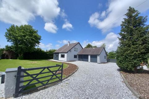 5 bedroom detached house for sale, Penisarwaun LL55