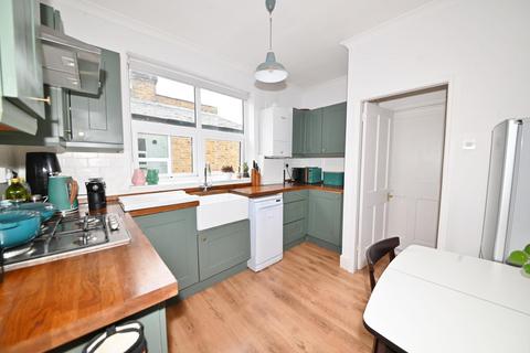 108 Third Cross Road, Twickenham, TW2 5EA