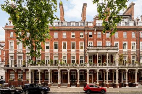 2 bedroom flat for sale, Cadogan Square, London, SW1X