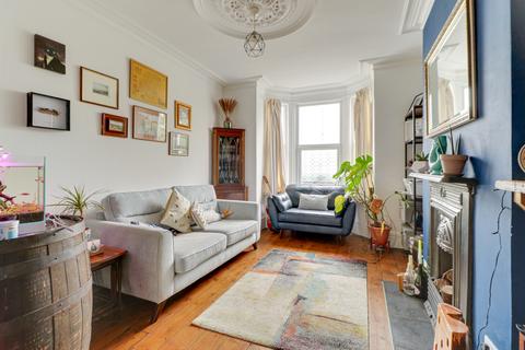 3 bedroom terraced house for sale, Francis Avenue, Southsea