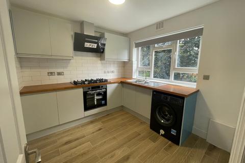 2 bedroom maisonette to rent, Bournehall Road, Bushey, Hertfordshire, WD23 3EA
