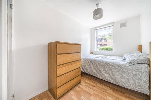 68 Hope Close, London, SE12 0BJ