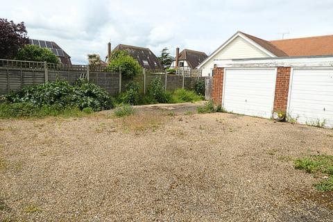 3 bedroom bungalow for sale, West Mersea, CO5 8AU