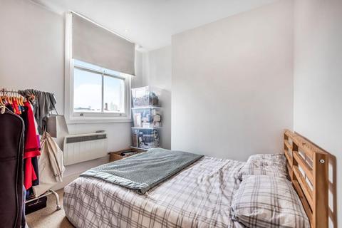 2 bedroom flat for sale, Tregothnan Road, Clapham