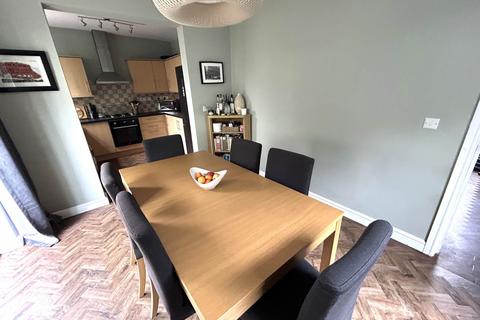 51 Healds Green, Chadderton, Oldham, OL1 2SP