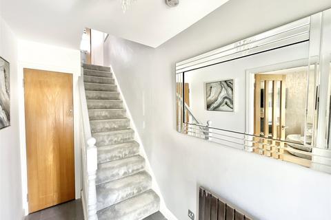 7 Clockburnsyde Close, Whickham, Newcastle Upon Tyne, NE16 5UR