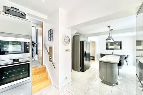 7 Clockburnsyde Close, Whickham, Newcastle Upon Tyne, NE16 5UR