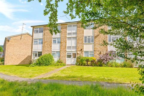 2 bedroom flat for sale, Barnetts Shaw, Oxted, Surrey, RH8