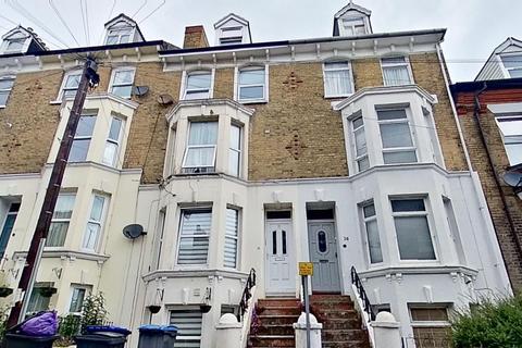 3 bedroom flat for sale, Templar Street, Dover