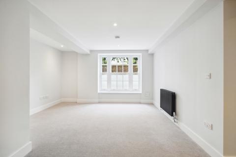 2 bedroom flat for sale, St. Mary Abbots Court, Warwick Gardens, London