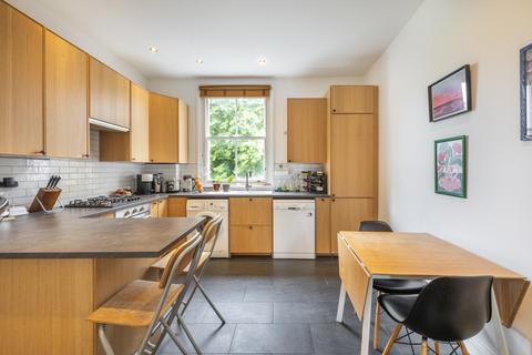 2 bedroom flat for sale, Crossley Street, Holloway, Islington, London