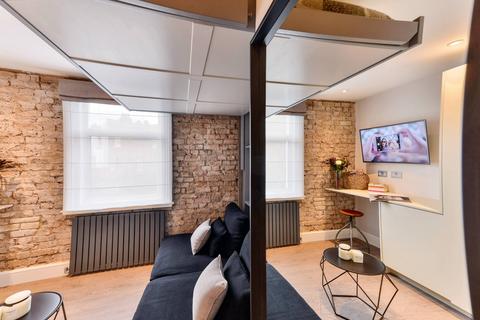 Studio to rent, Kingdon Road, London NW6