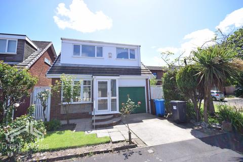 3 bedroom detached house for sale, South Park, Lytham, FY8 4QU