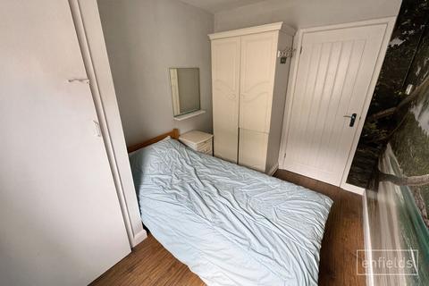2 bedroom detached bungalow for sale, Southampton SO19