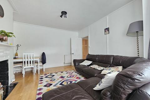 2 bedroom flat for sale, Butler Road, Harrow HA1