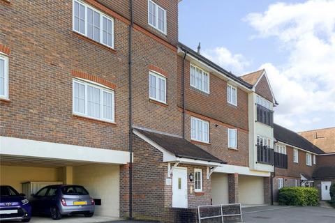 2 bedroom apartment to rent, Highbank, Haywards Heath, West Sussex, RH16