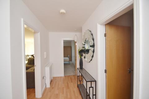 2 bedroom flat to rent, Anson Road, Manchester M14