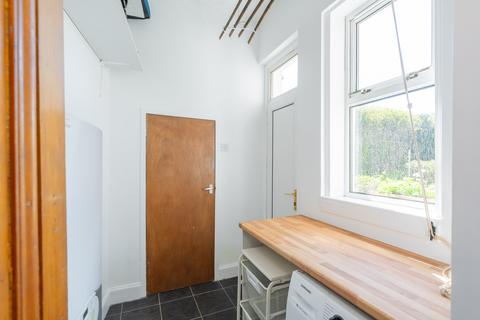 1 Ryehill Grove, Edinburgh, EH6 8ET
