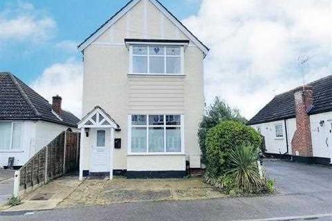 3 bedroom detached house for sale, Walton on the Naze CO14