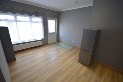 2 bedroom apartment to rent, Alexandra Road, Colchester
