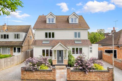 4 bedroom detached house for sale, Stevenage Road, Walkern, Stevenage, Hertfordshire, SG2