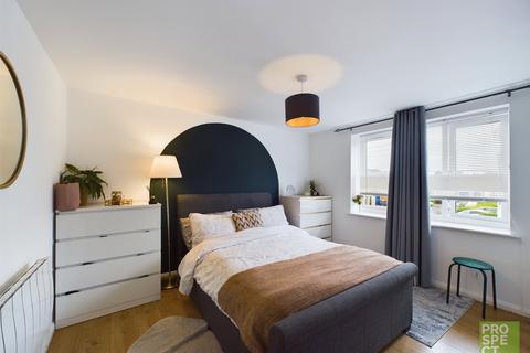 2 bedroom apartment for sale, Elm Park, Reading, Berkshire, RG30
