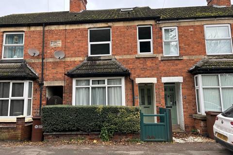 4 bedroom terraced house to rent, Saxby Road, Melton Mowbray LE13