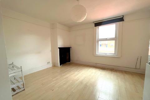 1 bedroom flat to rent, Merton High Street, London SW19
