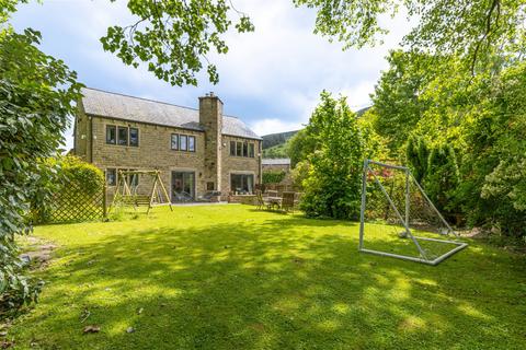 4 bedroom detached house for sale, Waterside, Greenfield, Saddleworth