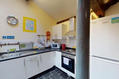 6 bedroom house share to rent, Russell Street