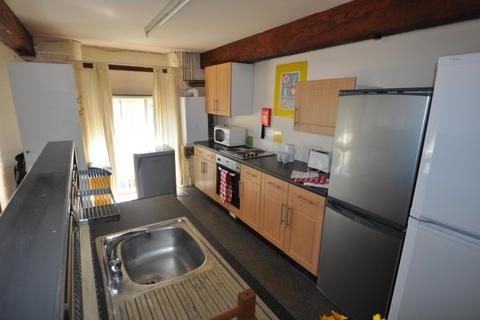 6 bedroom house share to rent, Russell Street
