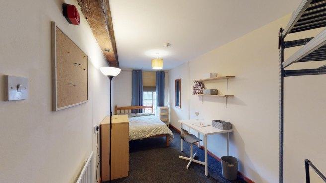 Russell-street-ng7-4fn-963691