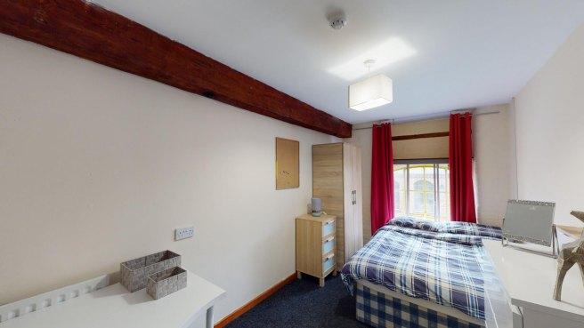 Russell-street-ng7-4fn-963695