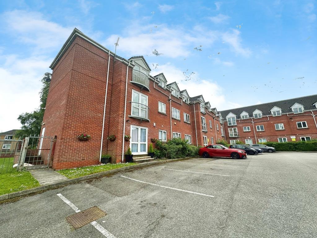 Little Moss Lane, Clifton, Swinton... 1 bed flat to rent £750 pcm (£