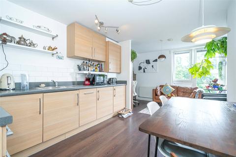 1 bedroom apartment for sale, Lankaster Gardens, London, N2
