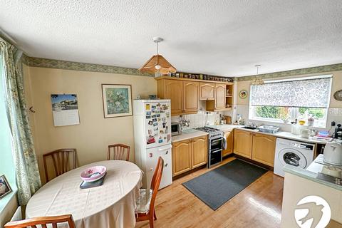 9 Barnwood Close, Rochester, ME1 3LJ