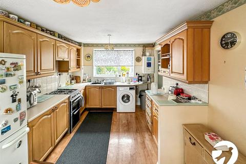 9 Barnwood Close, Rochester, ME1 3LJ
