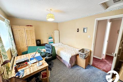 9 Barnwood Close, Rochester, ME1 3LJ