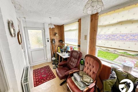 9 Barnwood Close, Rochester, ME1 3LJ