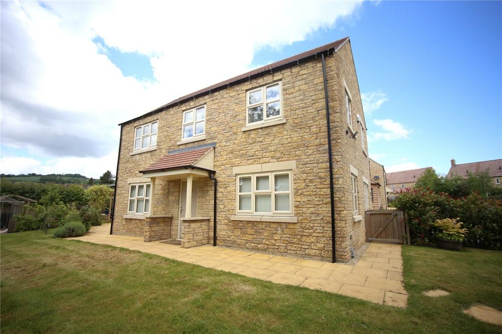 Belas Close, Cheltenham... 4 bed detached house to rent £