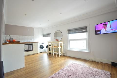 1 bedroom flat to rent, St. Donatts Road London SE14