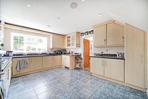 5 bedroom detached house for sale, Inchford Road, Solihull, B92
