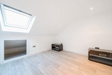 16 Culvert Lane, Uxbridge, UB8 2XB