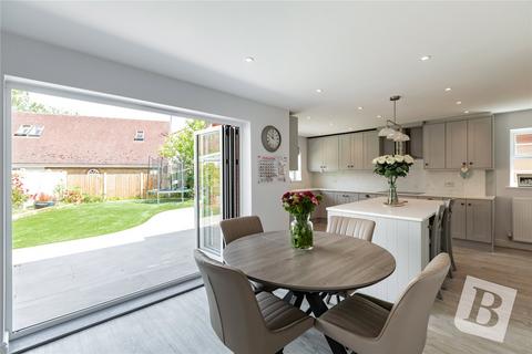 4 bedroom detached house for sale, Hornbeam Chase, South Ockendon, Essex, RM15