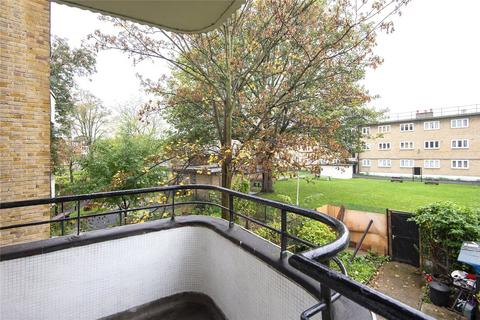73 Wilton Estate, London, E8 1BE